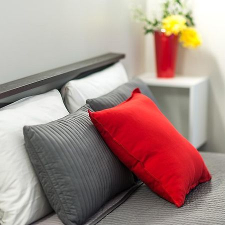 Auberge Amerilys รีวีแยร์-ดู-ลู ภายนอก รูปภาพ