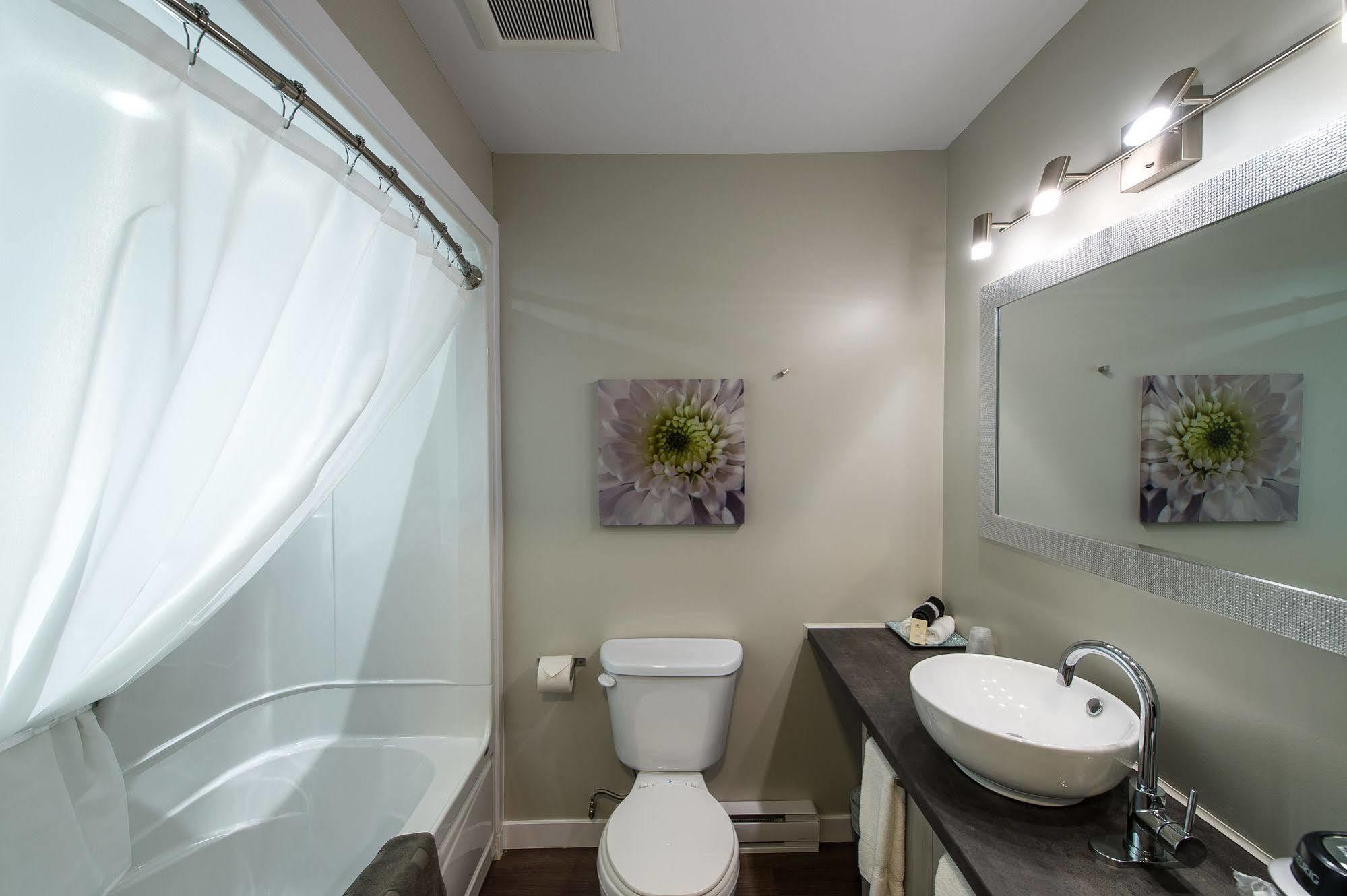Auberge Amerilys รีวีแยร์-ดู-ลู ภายนอก รูปภาพ